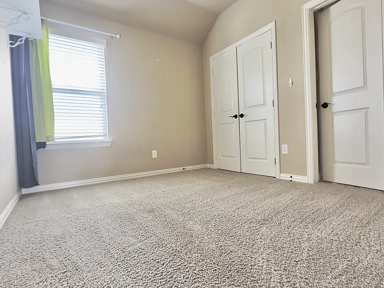 Upstairs bedroom 3