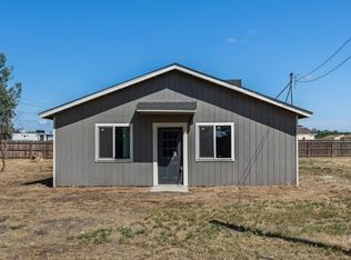 2557 E Stanford Ave, Pixley, CA