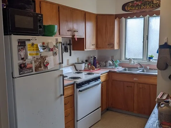927 E State St #2R, Ithaca, NY 14850