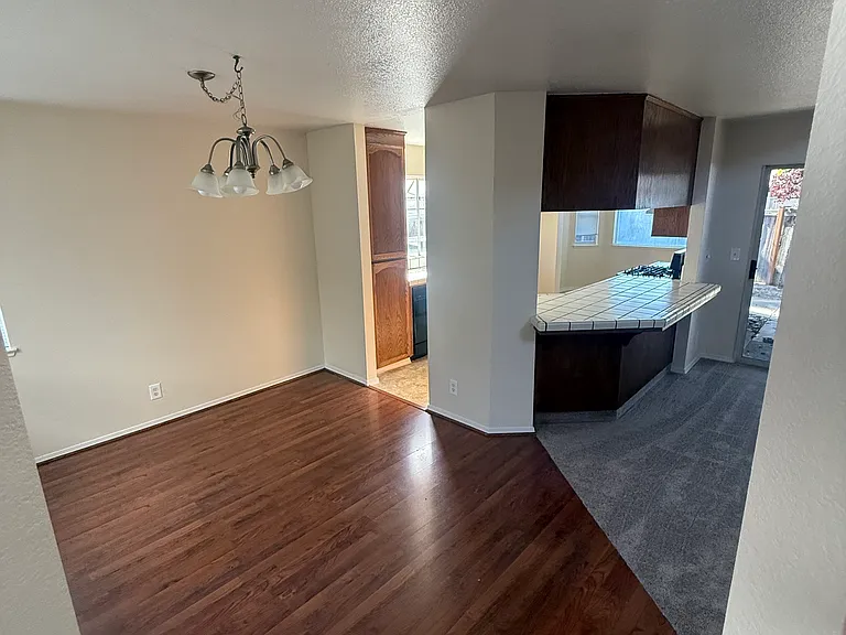 234 Laurelwood Cir — Photo 3