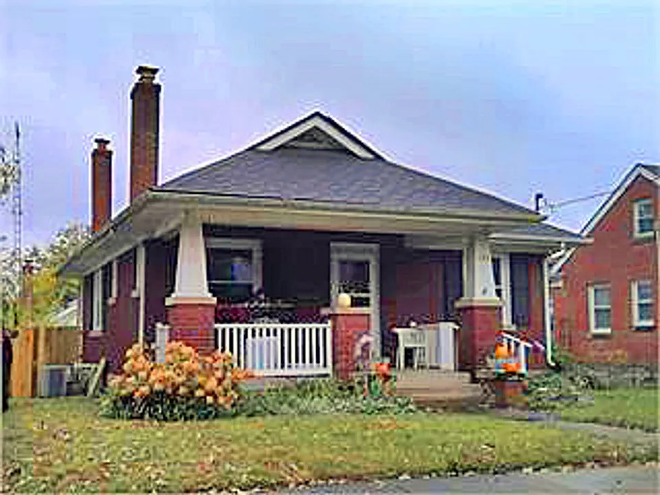 132 Burnett Ave