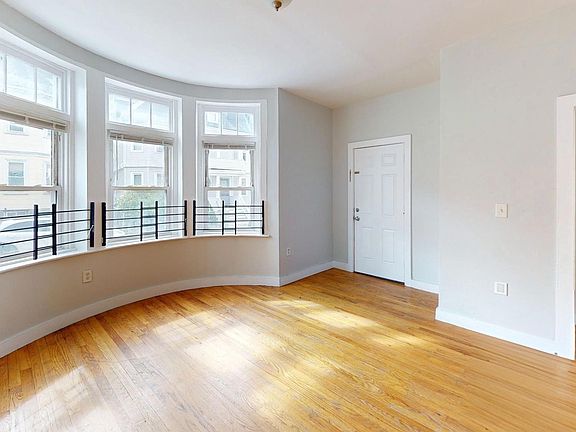 3rd image of 40 Fayston St #1