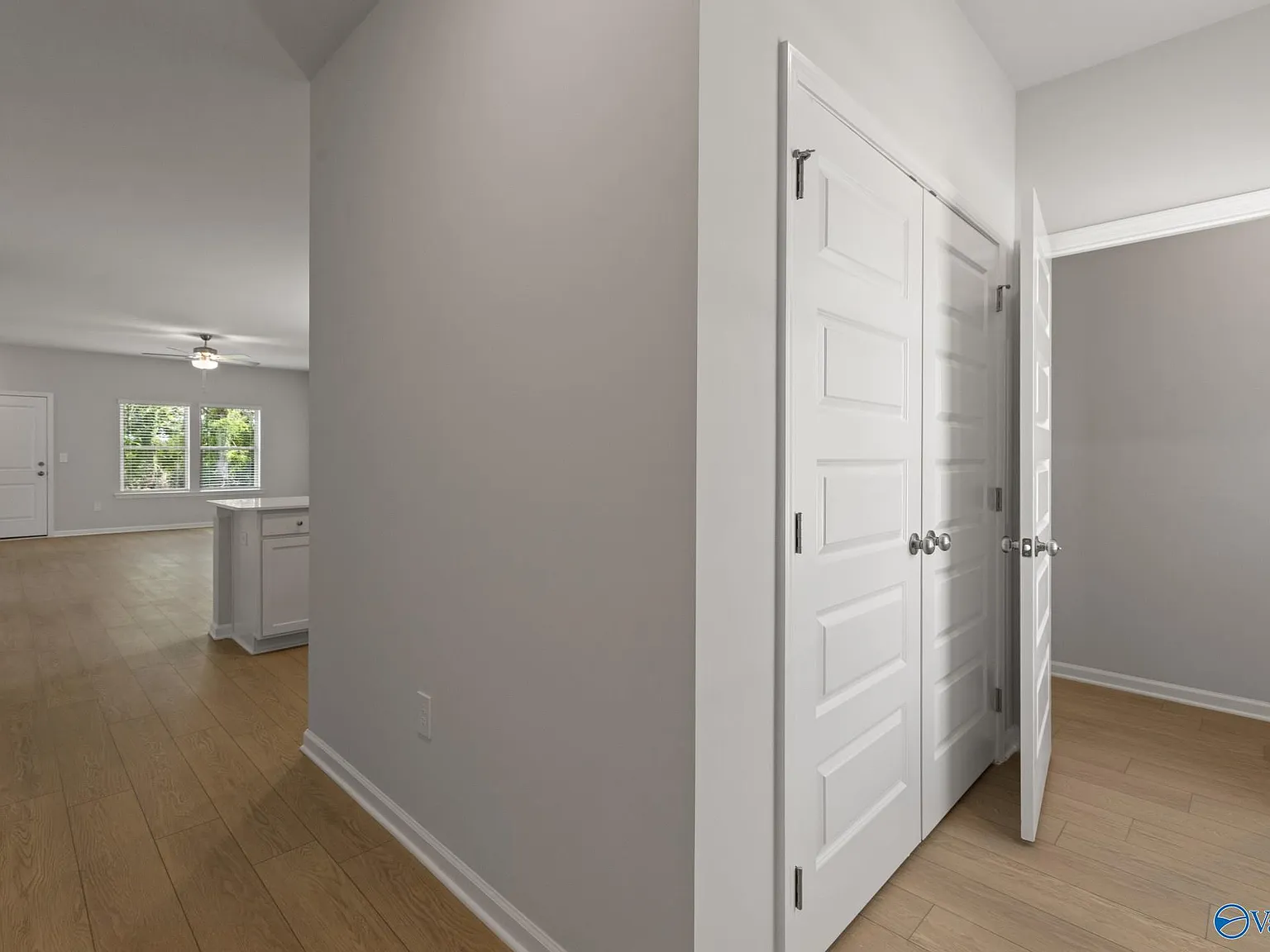 4 bed, 2.5 bath, 1891 sqft, $1,850 — Photo 4
