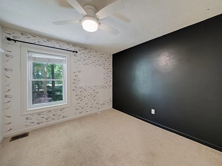 102 Vanessa Dr SE — Photo 25
