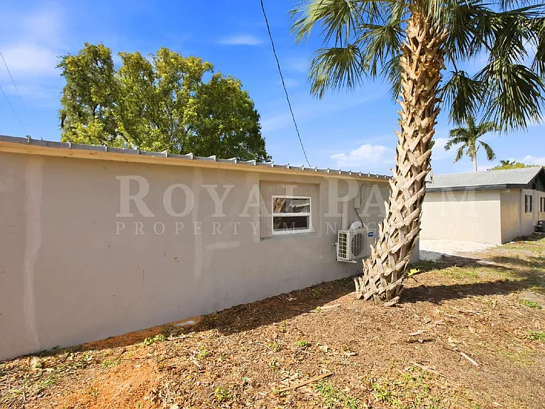 1640 Daniels Dr #B — Photo 16
