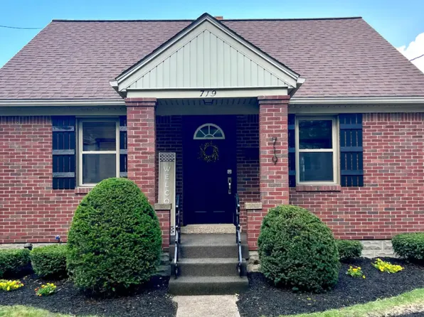 719 Washington Pl, Erie, PA 16502