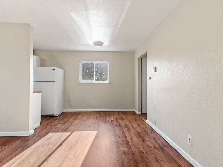 128 Catron Dr #C — Photo 8