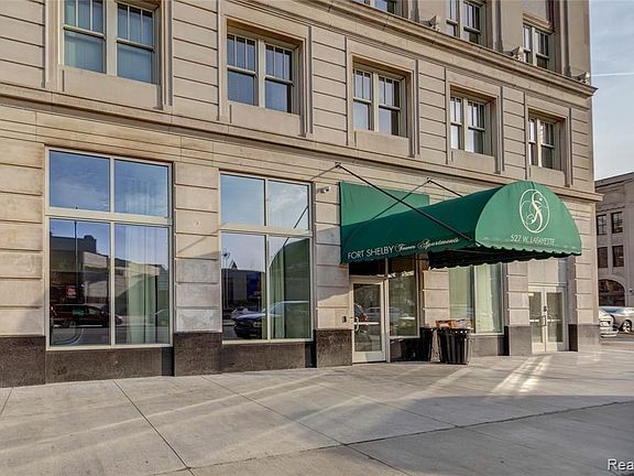 4th image of 525 W Lafayette Blvd #39-18B