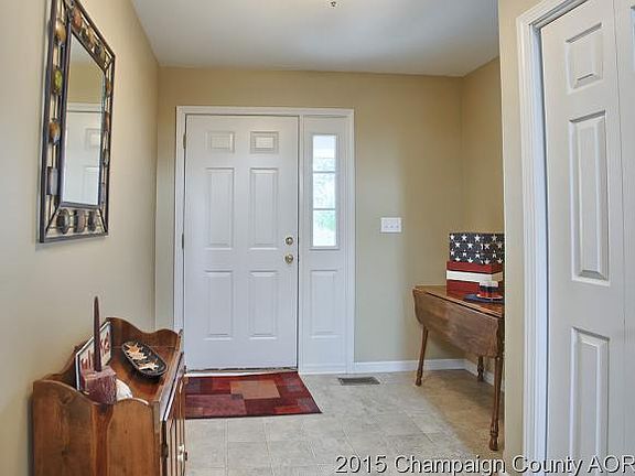 3rd image of 113 Iroquois Trl