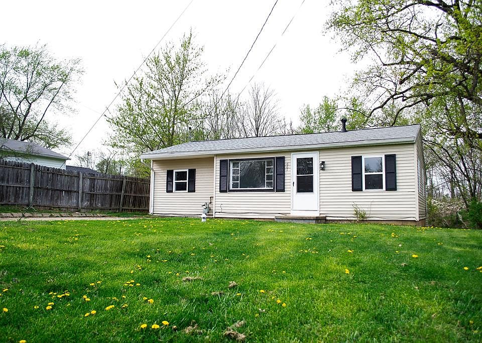 1st image of 661 Brace Ave
