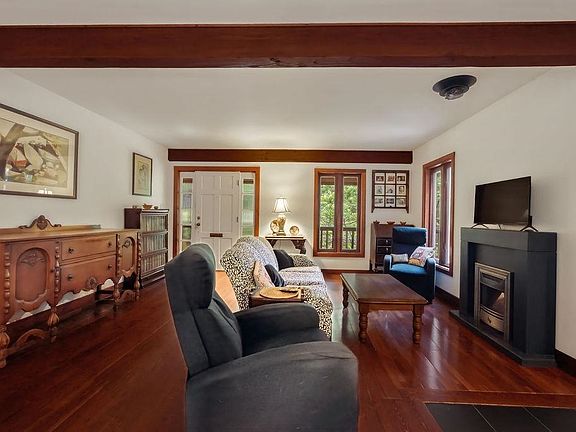 4th image of 6084 N Lake Rd