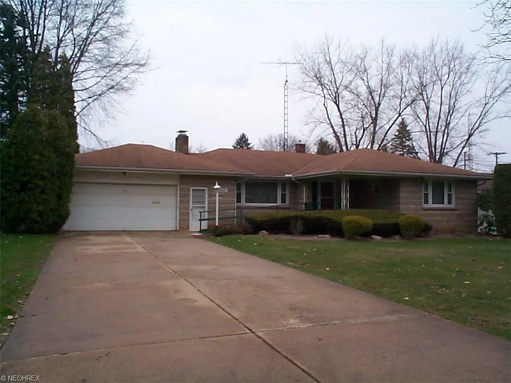 3607 Atlantic St NE photo 1