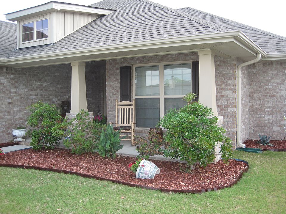 1st image of 3330 River Crest Dr S