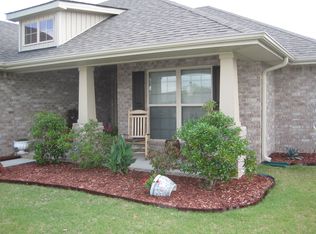3330 River Crest Dr S, Helena, AL 35080