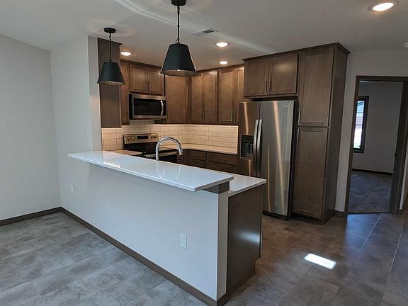 4th image of 1507 Blaines Way