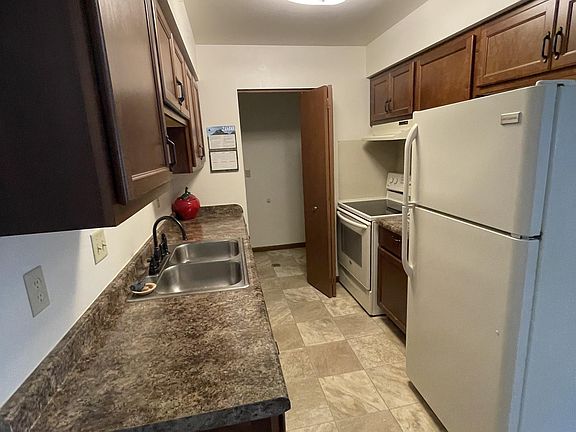 5th image of 514 S Main St