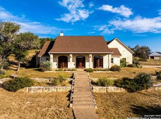 103 Cranbrook Ct, Ingram, TX 78025