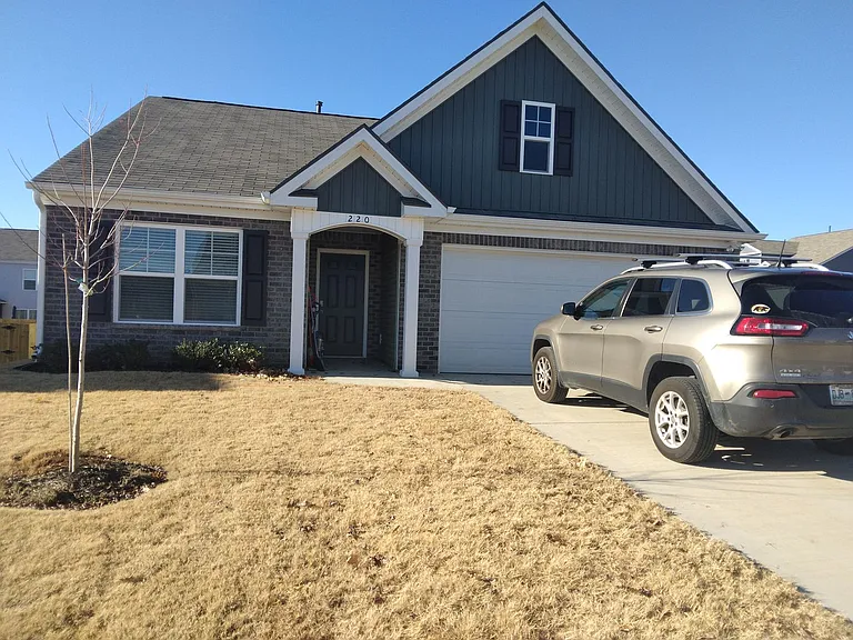 220 Greene Ln — Photo 12