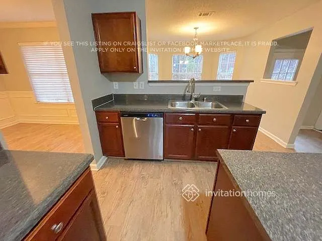 6950 Foxmoor Way — Photo 10