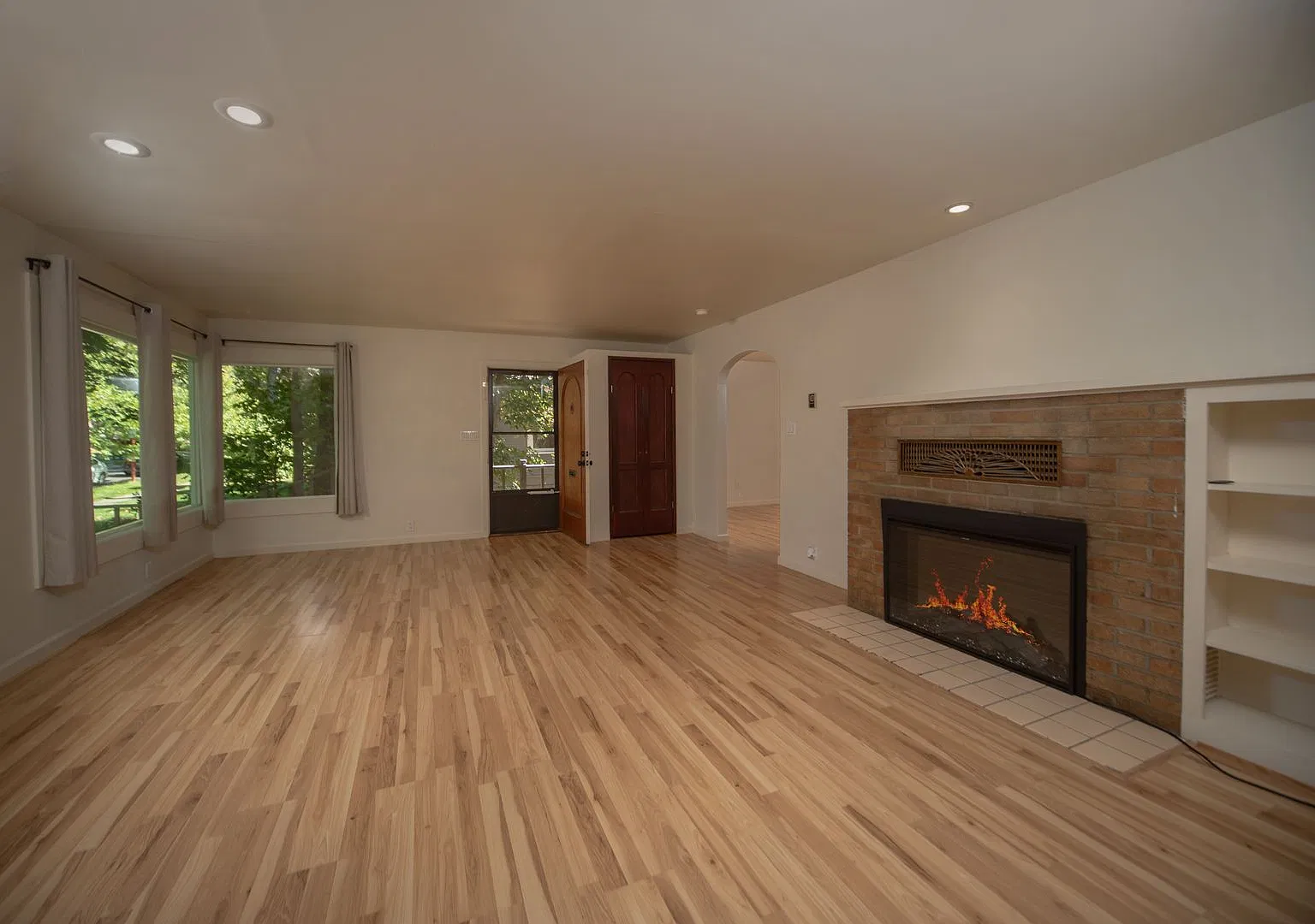 Historic District Home For Rent Near CWU — Photo 2