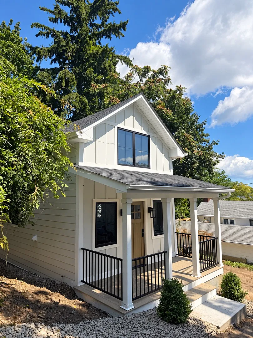 14 Elm St — Photo 1