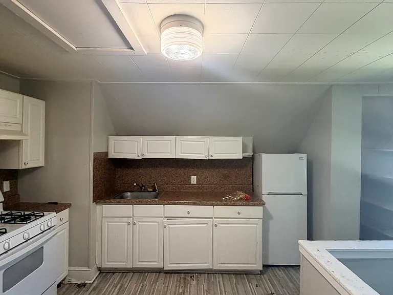18 Dayton St #3-0 — Photo 10