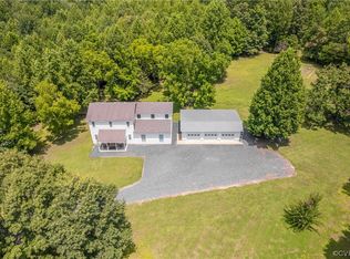 858 Chapel Rd, New Canton, VA 23123