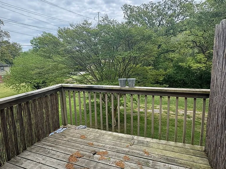 32 S Germantown Road — Photo 10