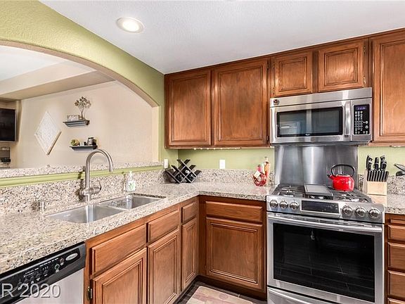 2nd image of 338 Seine Way #338