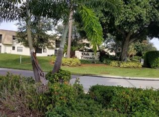 4699 Oak Terrace Dr, Greenacres, FL 33463