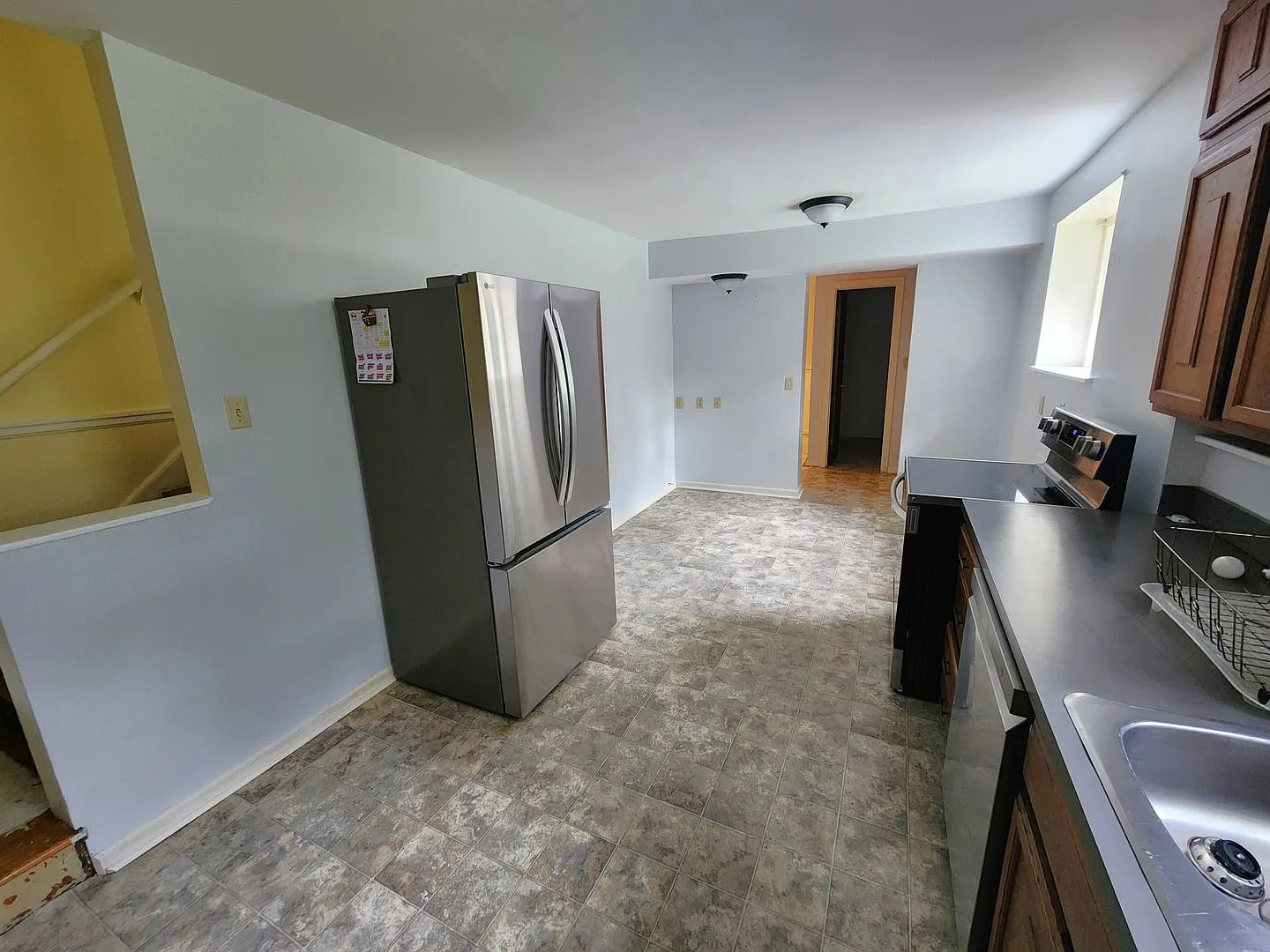 3+BR, 1.5BTH home - very nice! — Photo 2