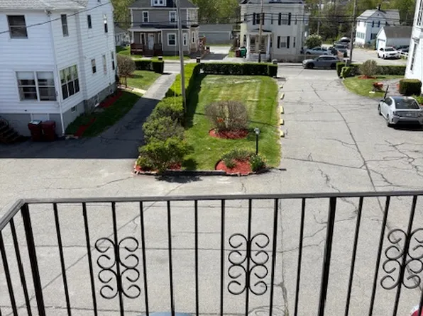 (undisclosed Address), Lowell, MA 01852