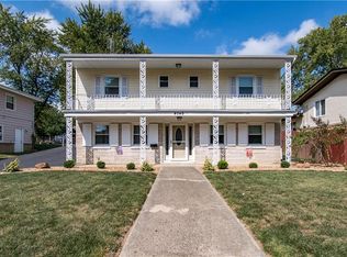 4049 N Buckingham Dr, Decatur, IL 62526