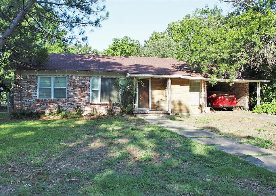 2nd image of 110 Greenview Dr