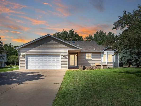 2314 96th Ave N, Brooklyn Park, MN 55444