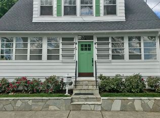 94 Huntington Ave, New Haven, CT 06512