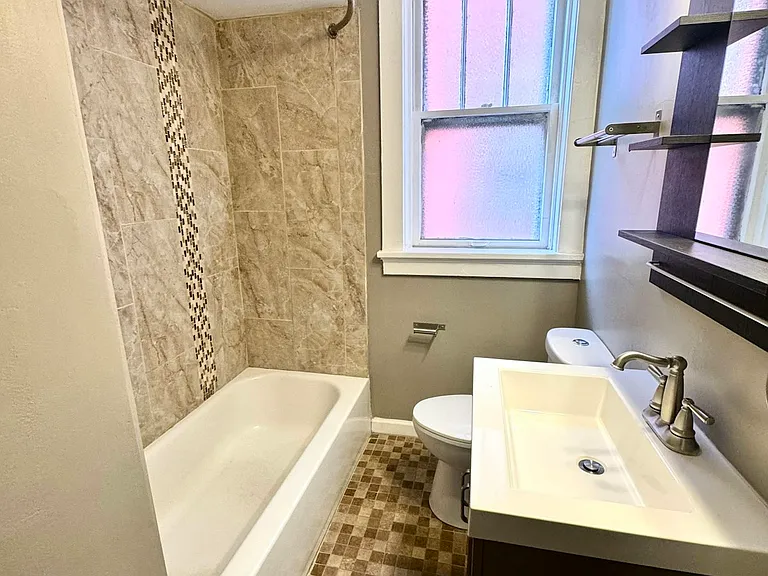 5122 Goethe Ave #5122 — Photo 3