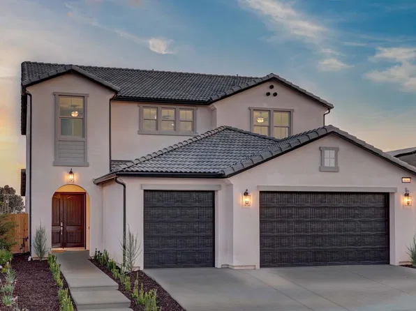 1639 N Blackwood Ave, Clovis, CA 93619