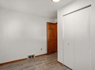 732 State St, Menasha, WI 54952