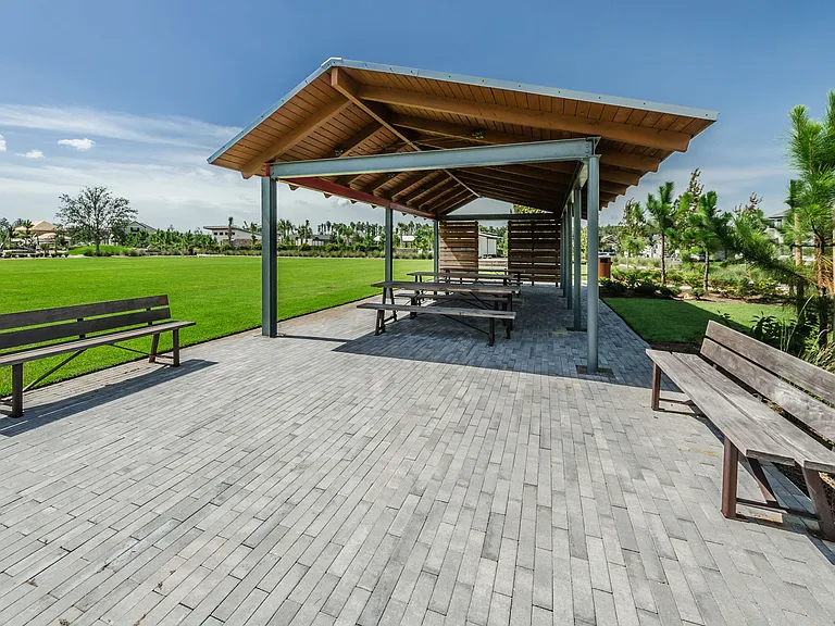 83-web-or-mls-34-Whitfield Park_06112026