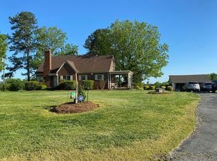 1017 Ridge Rd, Vernon Hill, VA 24597