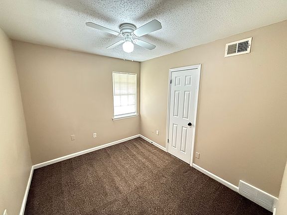 5th image of 2477 Chattering Ln