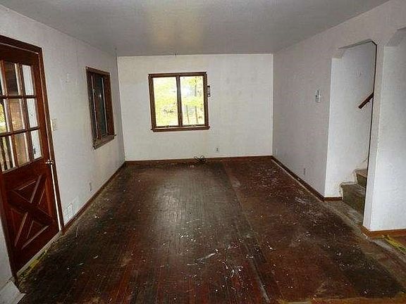 4th image of 3649 E Garden Pl