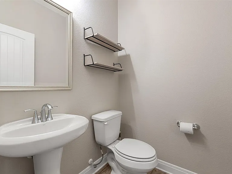 1709 Stinnett Dr — Photo 36