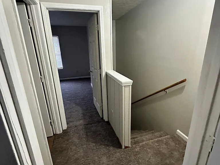 509 W College St #P — Photo 7