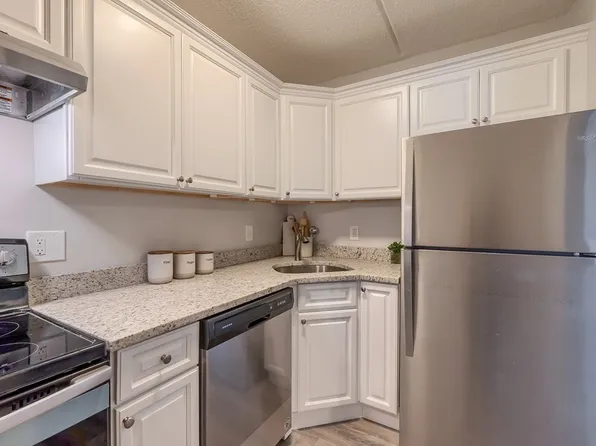 159 Franklin St APT C2, Stoneham, MA 02180