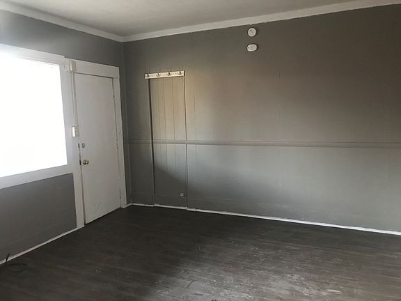3rd image of 703 S Illinois Ave #101