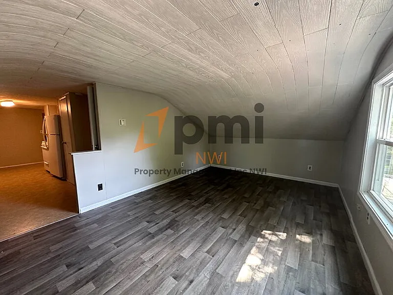 224 S Main St — Photo 5