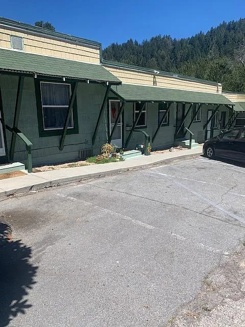 1 bed, 340 sqft, $1,900 — Photo 2