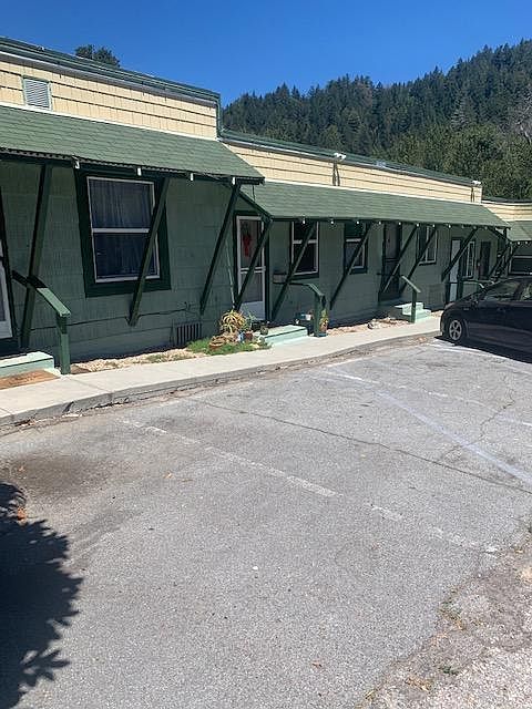 Building front and parking lot